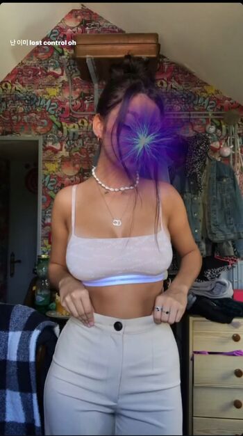 Full leaked Ylonalenoel private onlyfans photo