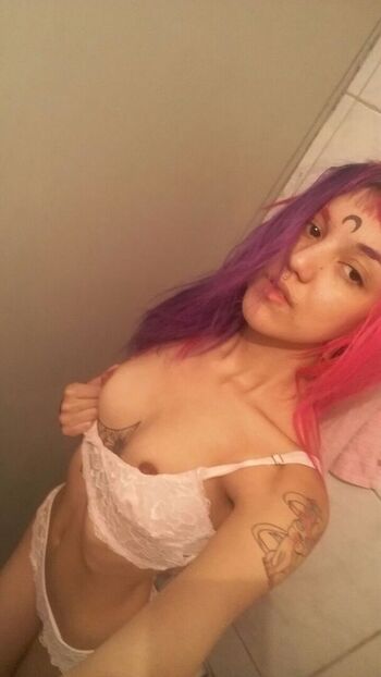 Full leaked Yoifox private onlyfans photo