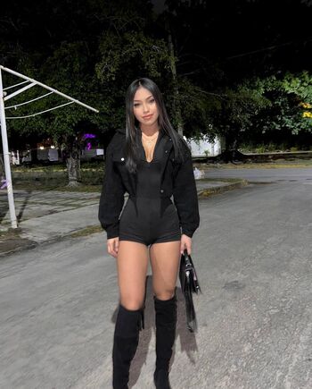 Full leaked Yolllbae private onlyfans photo