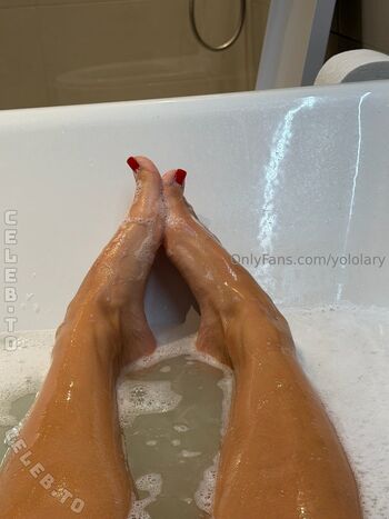 Full leaked Yololary private onlyfans photo