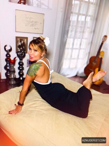 Full leaked Yonca evcimik private onlyfans photo
