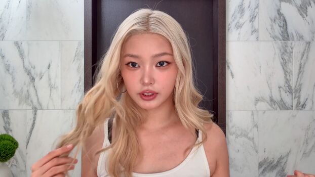 Full leaked Yoonchae page private onlyfans photo