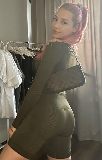 Full leaked Young leosia private onlyfans photo