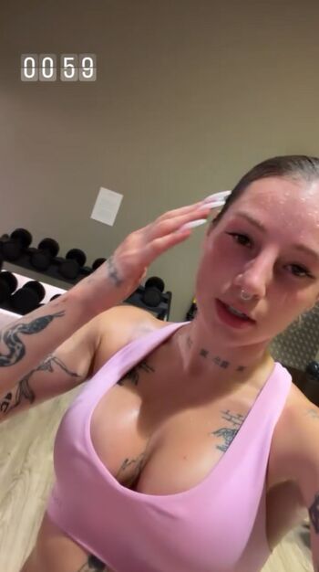 Full leaked Young leosia private onlyfans photo