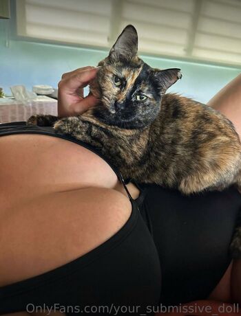 Full leaked Your submissive doll page private onlyfans photo