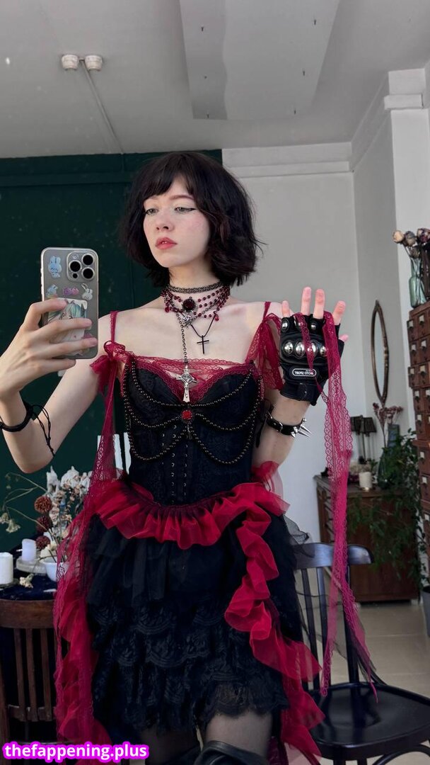 YourSmallDoll