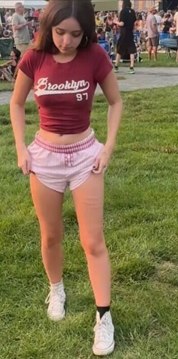 Full leaked Yousmokeths private onlyfans photo