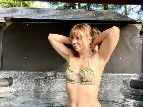 Full leaked Youtubers in bikinis private onlyfans photo