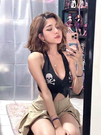 _.yozzzi._