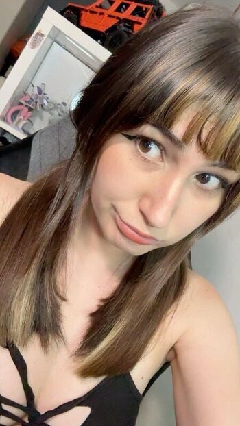 Full leaked Yquen private onlyfans photo