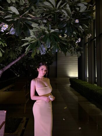 Full leaked Yuan sayuki weme private onlyfans photo