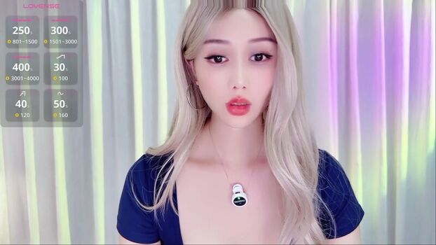 Full leaked Yuer private onlyfans photo