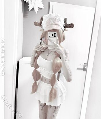 Full leaked Yukionnadoll private onlyfans photo