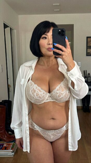 Full leaked Yumi doll private onlyfans photo