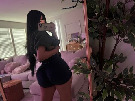 Full leaked Yummibabii private onlyfans photo