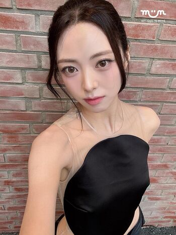 Full leaked Yuna itzy shin yu na page private onlyfans photo