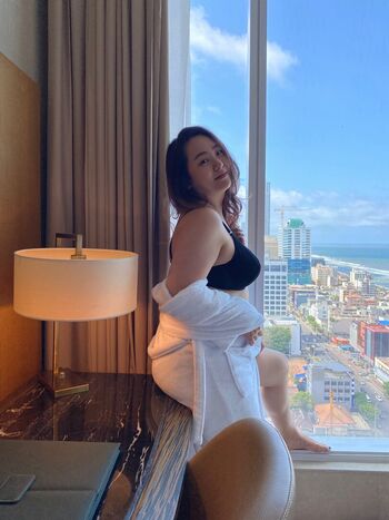 Full leaked Yuna manase page private onlyfans photo