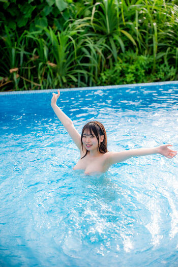 Yuna Shirahoshi 白星優菜