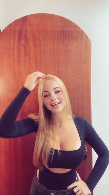 Full leaked Yunna claudino private onlyfans photo