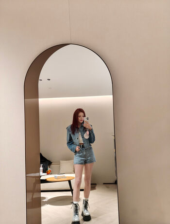 Full leaked Lunchbaglujan / private onlyfans photo