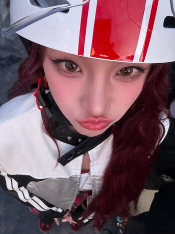 Full leaked Yuqi page private onlyfans photo