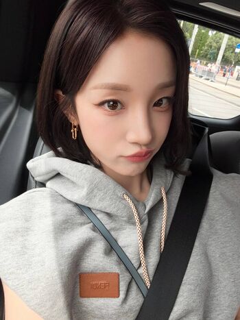 Full leaked Yuqi page private onlyfans photo