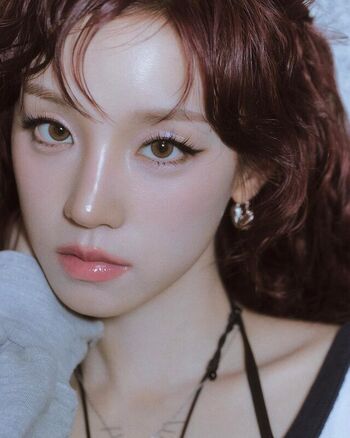 Full leaked Yuqi page private onlyfans photo