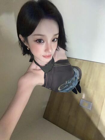 Full leaked Debbiebramwell/ private onlyfans photo
