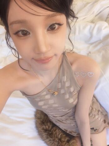 Full leaked Yuqi page private onlyfans photo