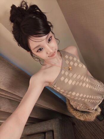 Full leaked Zishy / private onlyfans photo