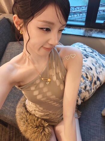 Full leaked Anri singer/ private onlyfans photo