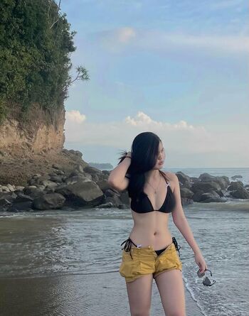 Full leaked Yuri gen private onlyfans photo