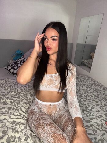 Full leaked Zar ina private onlyfans photo