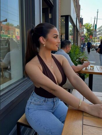 Full leaked Zara farooq private onlyfans photo