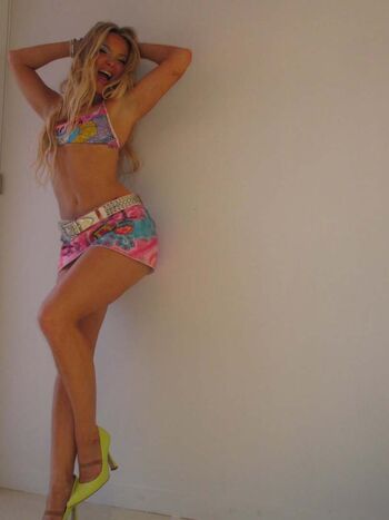 Full leaked Zara larsson  page private onlyfans photo