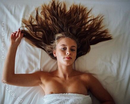 Full leaked Zara larsson page private onlyfans photo