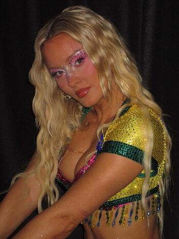 Full leaked Zara larsson page private onlyfans photo