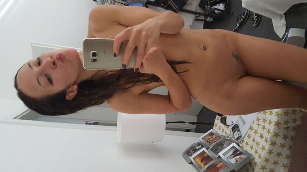 Full leaked Zari lugano private onlyfans photo