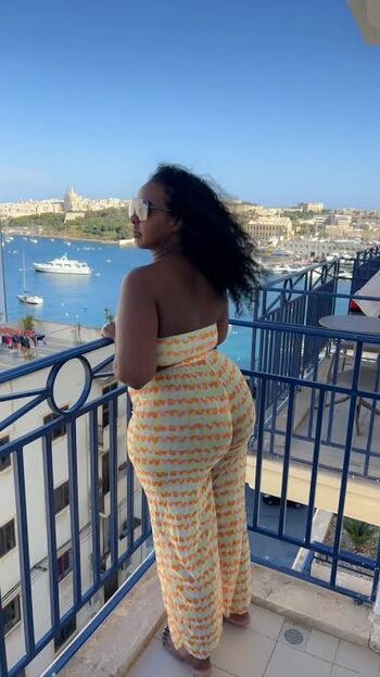 Full leaked Gonkgonk/ private onlyfans photo