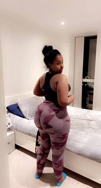 Full leaked Melisaqua/ private onlyfans photo