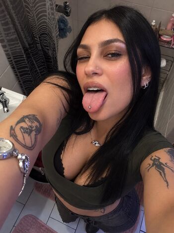 Full leaked Zeexaiko private onlyfans photo