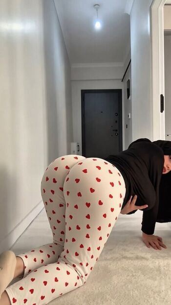 Full leaked Zelal page private onlyfans photo