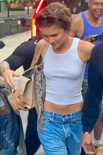 Full leaked Zendaya private onlyfans photo