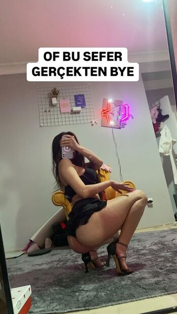 Full leaked Zeynepiksy zeynep page private onlyfans photo