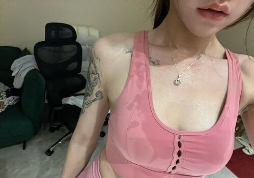 Full leaked Zhouzhou private onlyfans photo