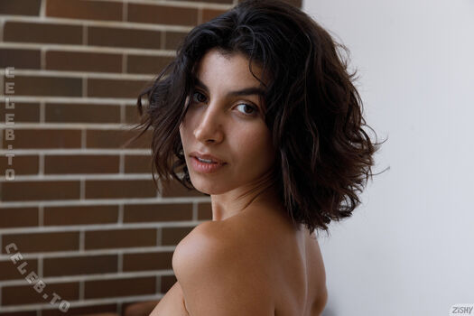 Full leaked Zishy page private onlyfans photo