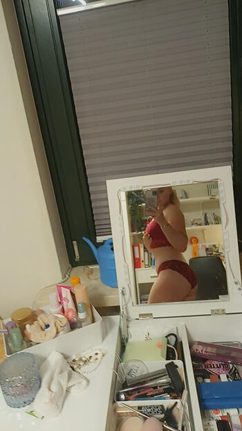 Full leaked Zoe anne may page private onlyfans photo