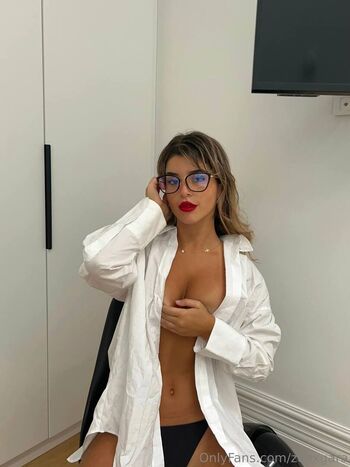 Zoe Gara