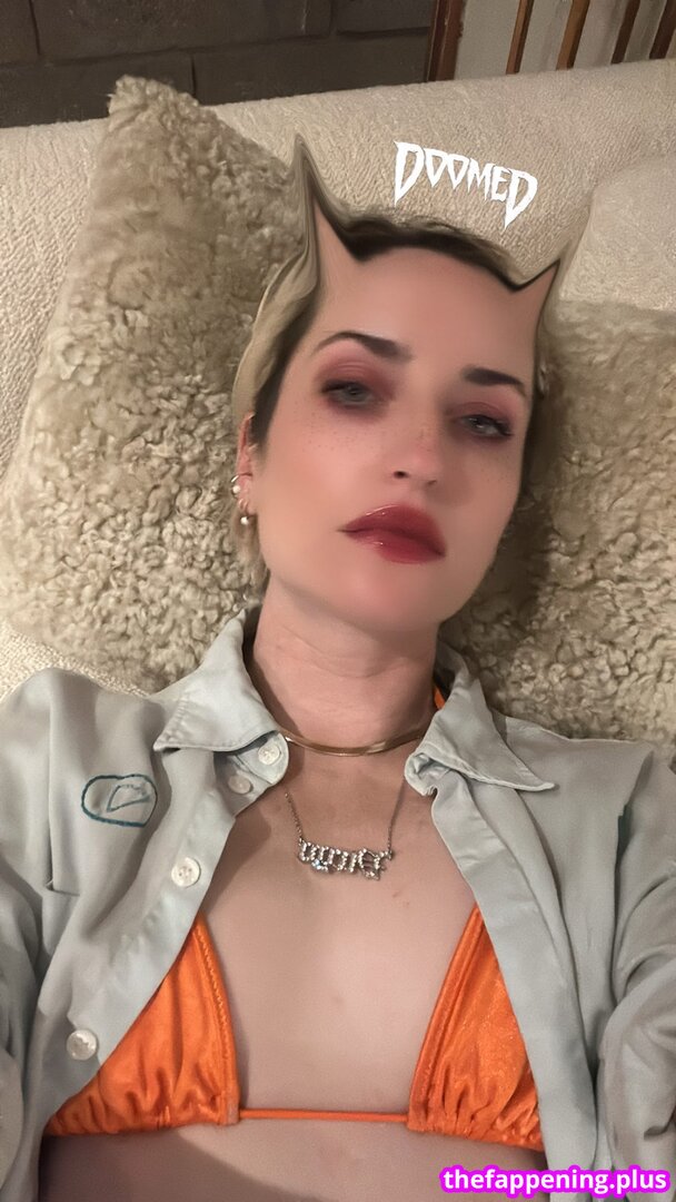 Zoe Lister Jones / https: / zoelisterjones नग्न OnlyFans फोटो #29