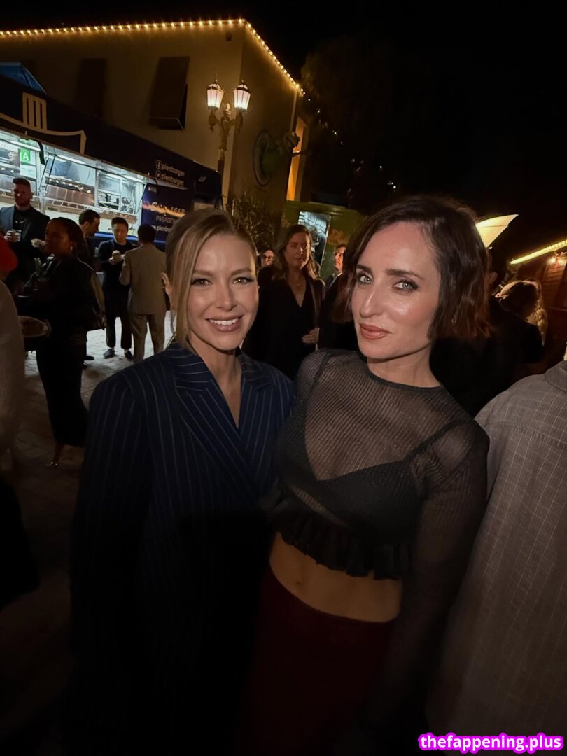 Zoe Lister Jones / https: / zoelisterjones Foto OnlyFans Nuda #45